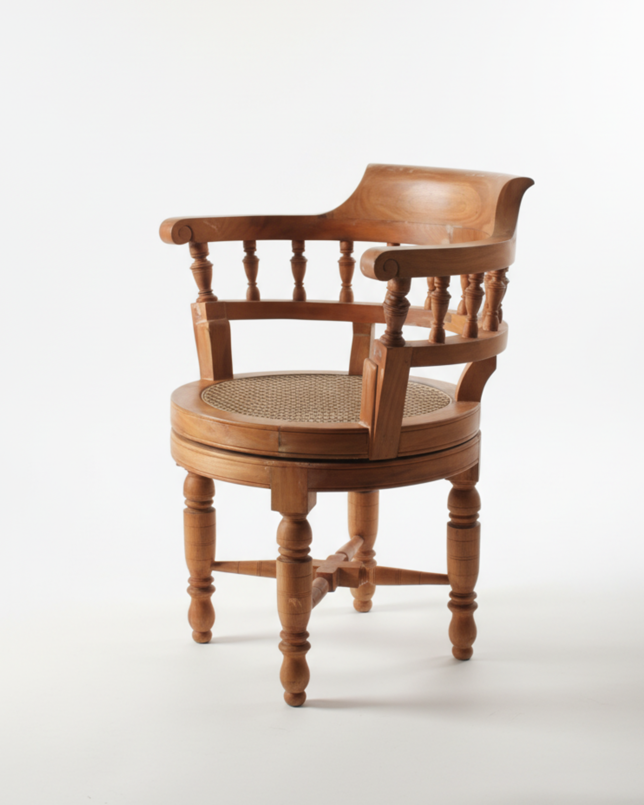 Vaidika Heritage 360° Swivel Chair - Aartaa decor