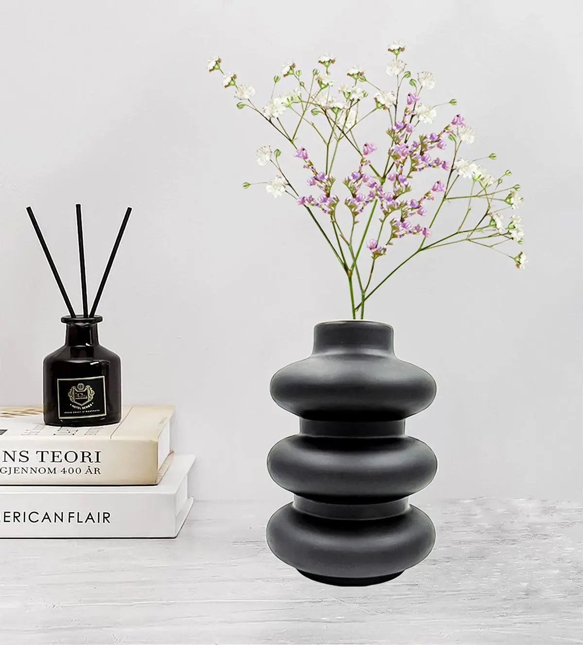 White & Black Minimalist Spiral Vase Set - Aartaa decor