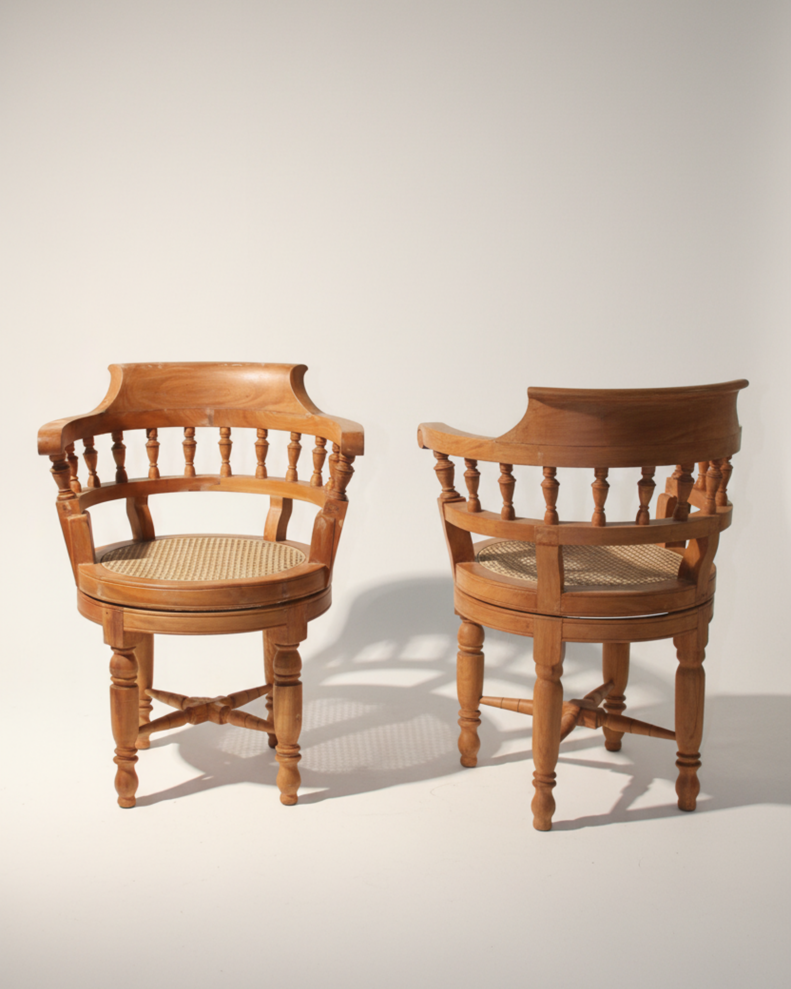 Vaidika Heritage 360° Swivel Chair - Aartaa decor